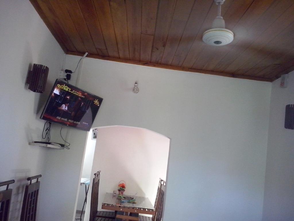 Appartamento Sana Guest Weligama Esterno foto