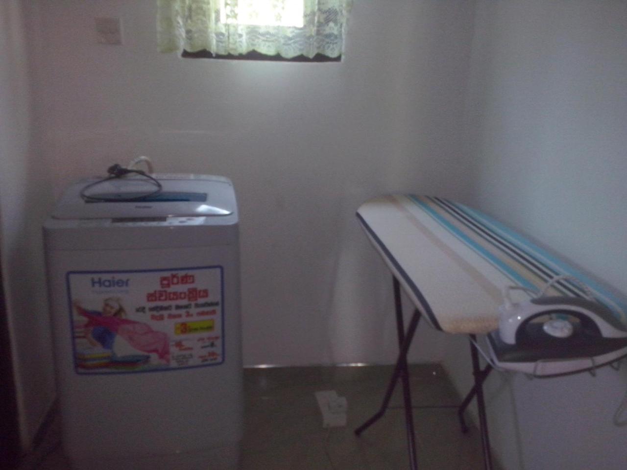 Appartamento Sana Guest Weligama Esterno foto