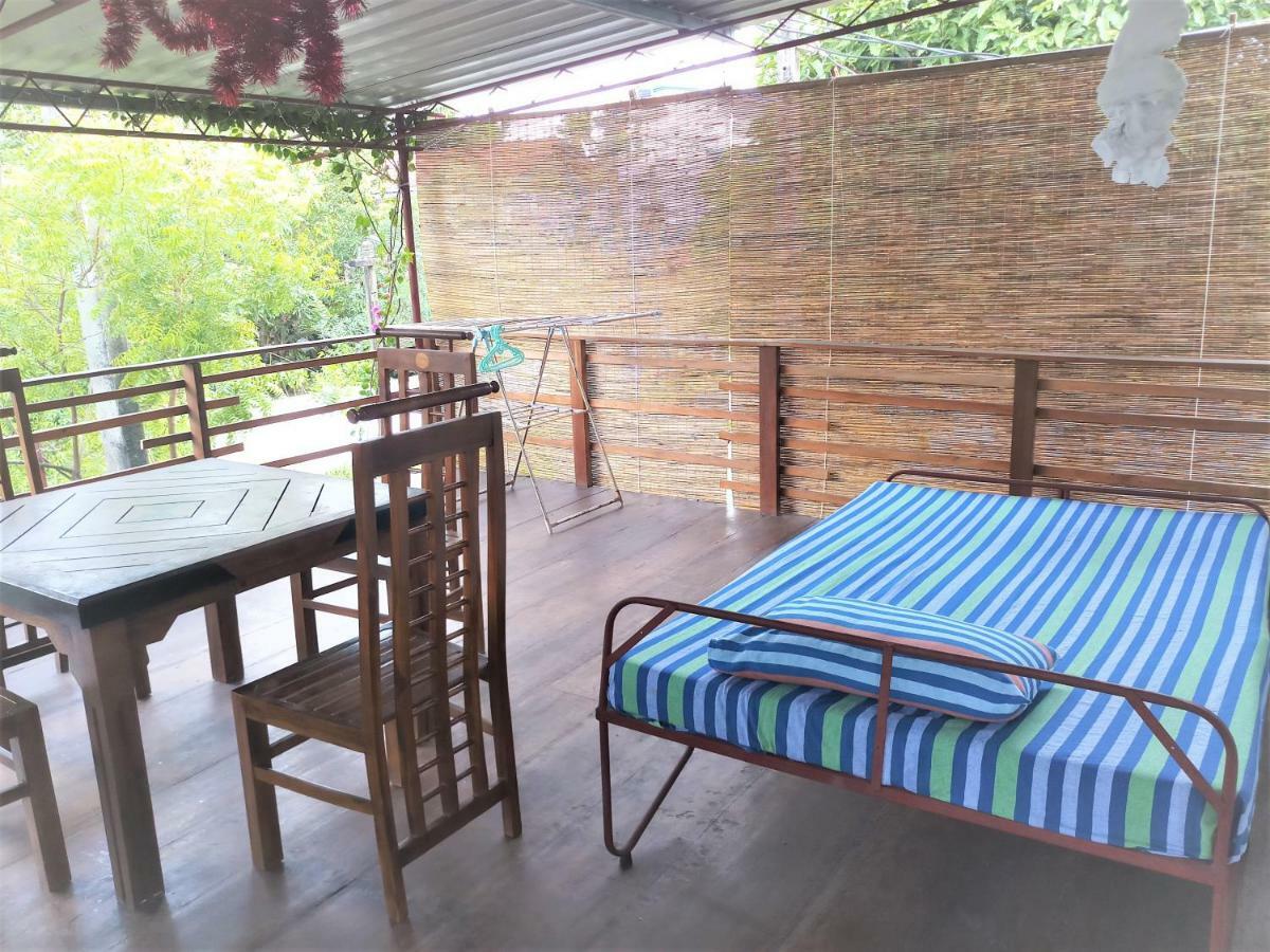 Appartamento Sana Guest Weligama Esterno foto